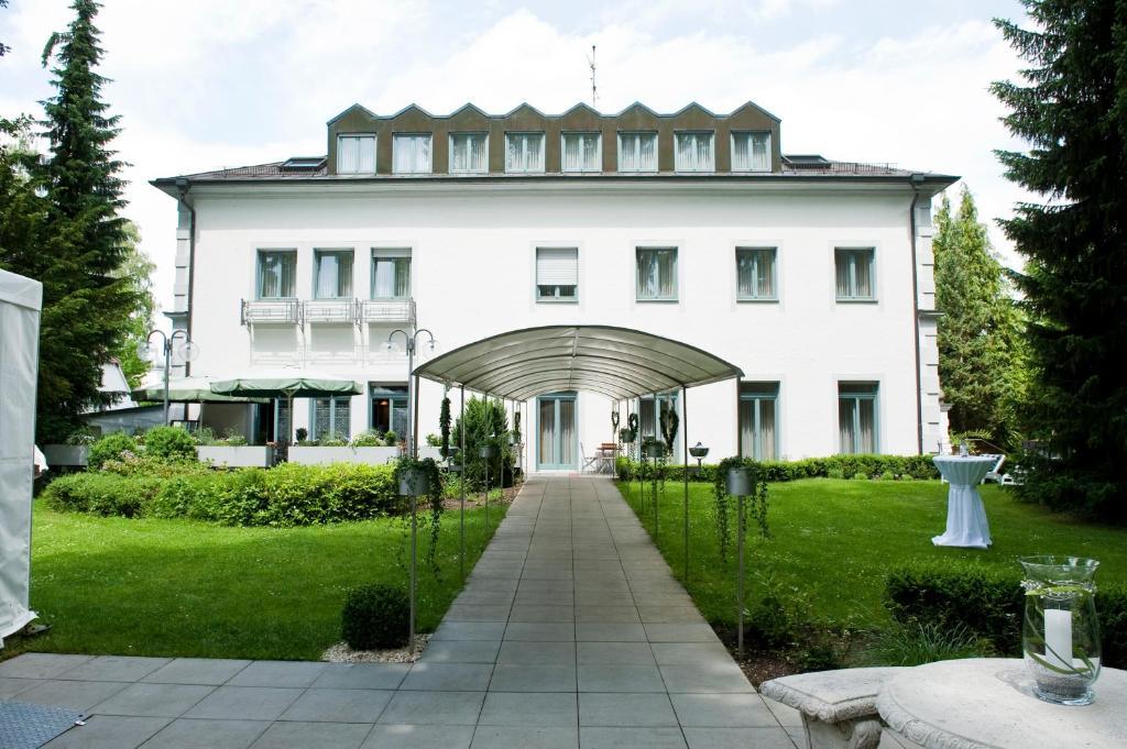 Hotel Am Schloss Illertissen Exterior foto